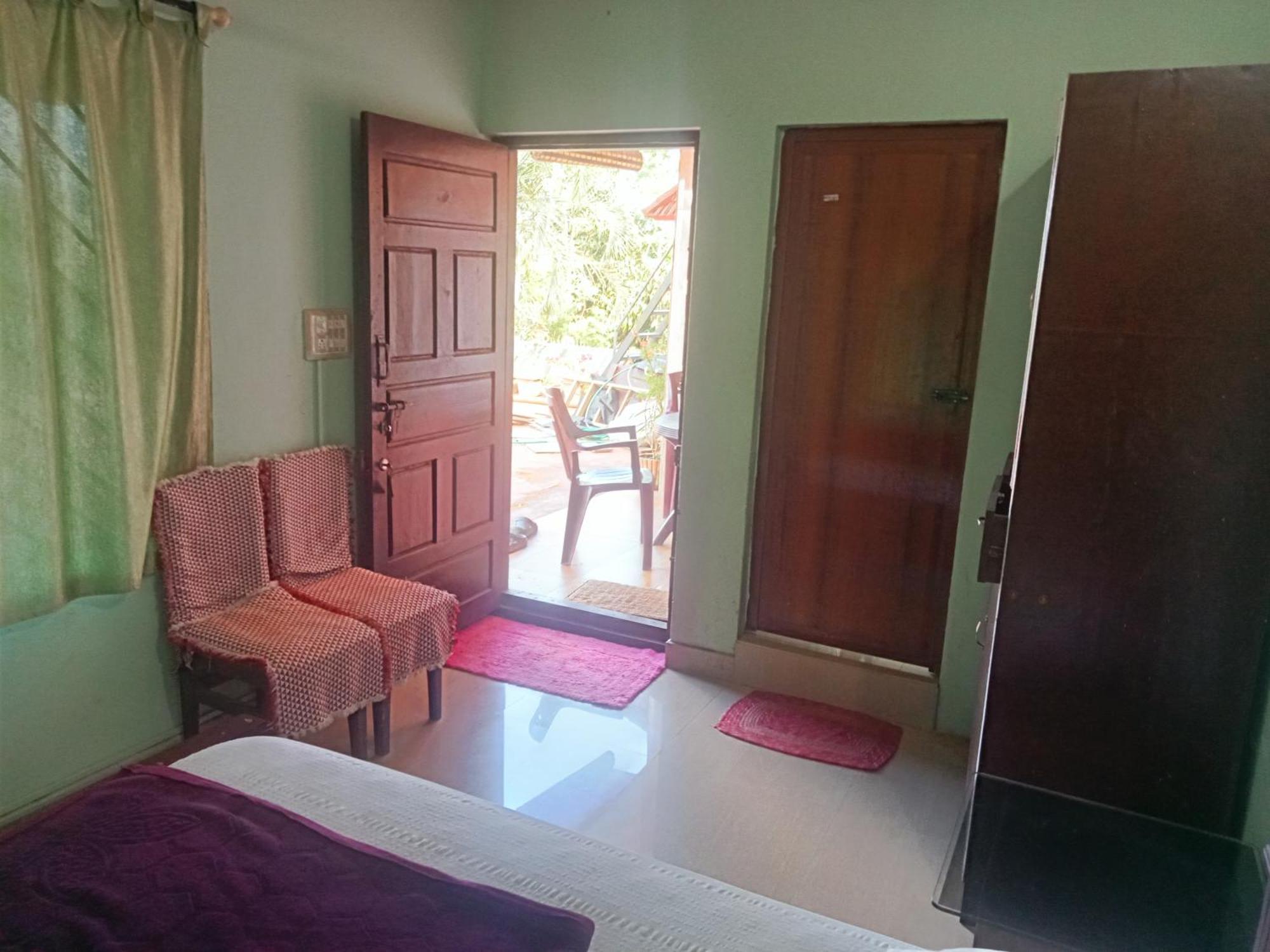 Eshwarkrupa Homestay Madikeri Exterior foto